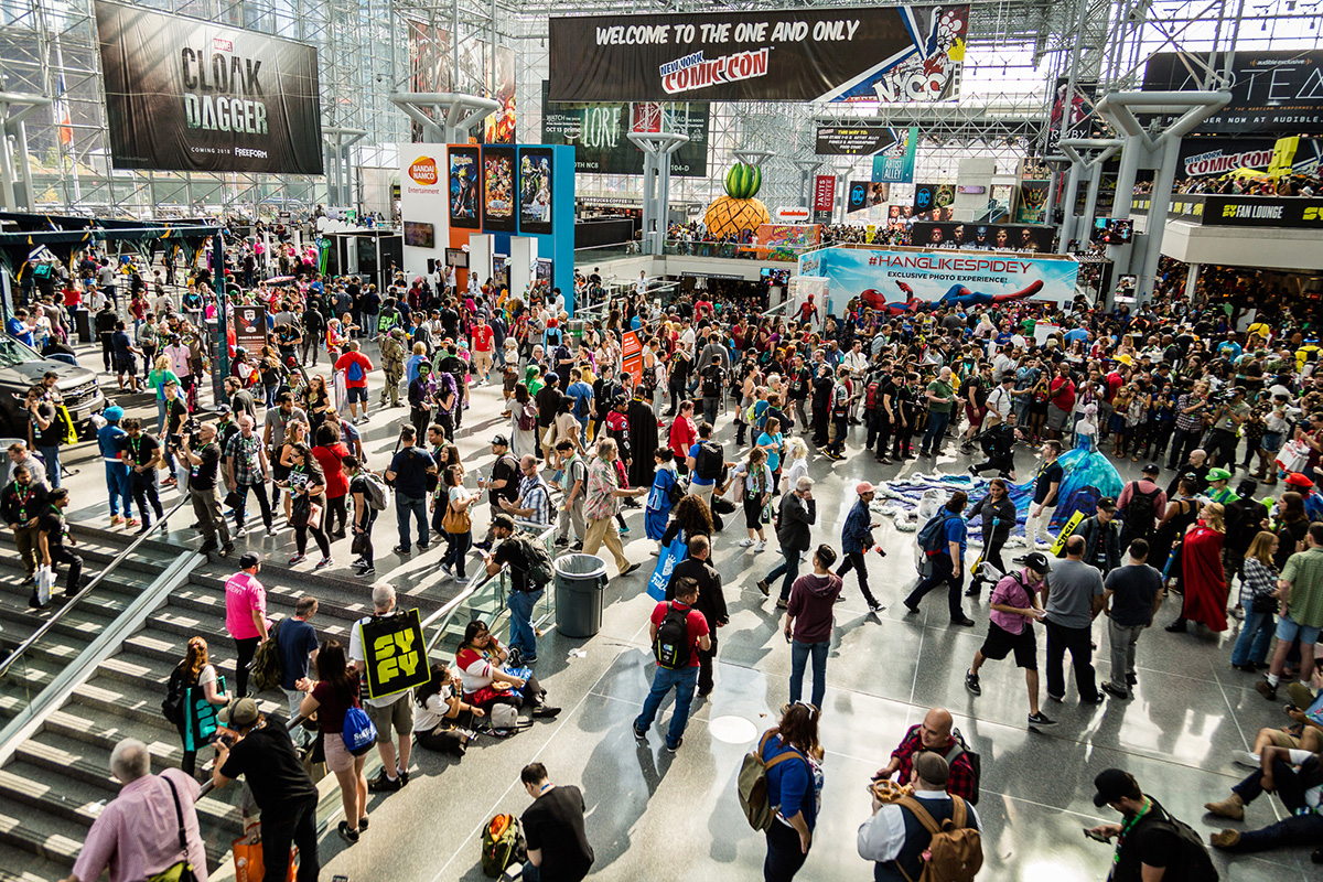 con crowd